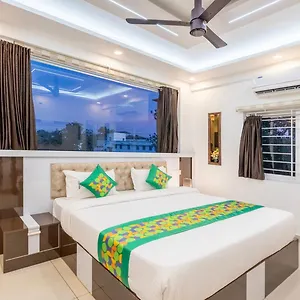 Treebo Premium Cochin Airport, 5 Min From Cochin Airport *** Kochi